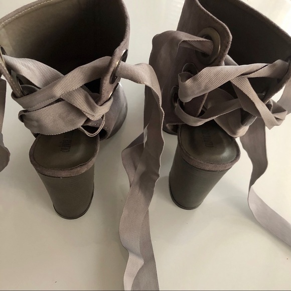 NWOB Olivia Miller Van Wyck Booties - Picture 4 of 7